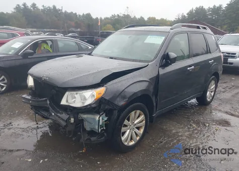 2013 Subaru Forester 2.5X Limited из США, поврежденный, VIN JF2SHAEC1DH419588